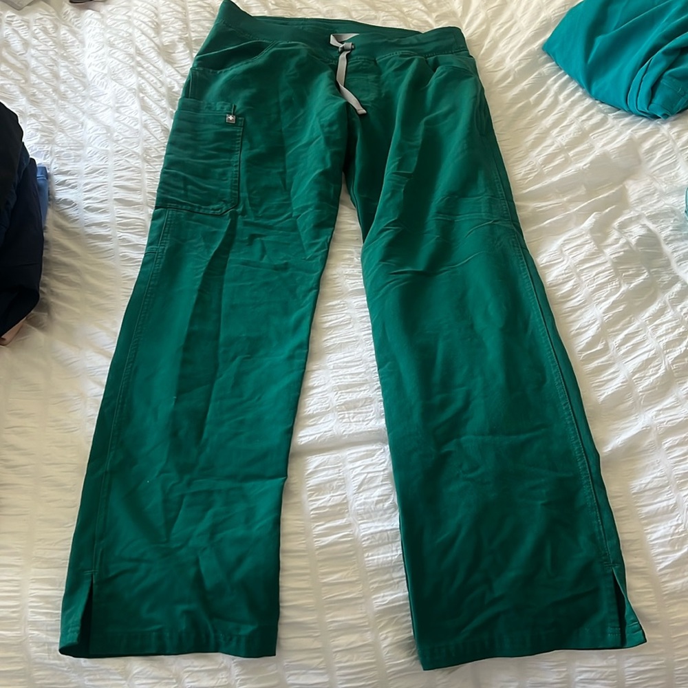 Figs Green Skinny fit scrub set!